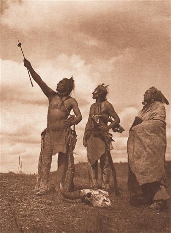 EDWARD S. CURTIS. The North American Indian. Volume IV.